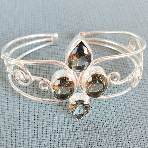 New Absolutely Stunning Paraiba Tourmaline 935 Silver Adjustable Cuff Bracelet. - Picture 16 of 16